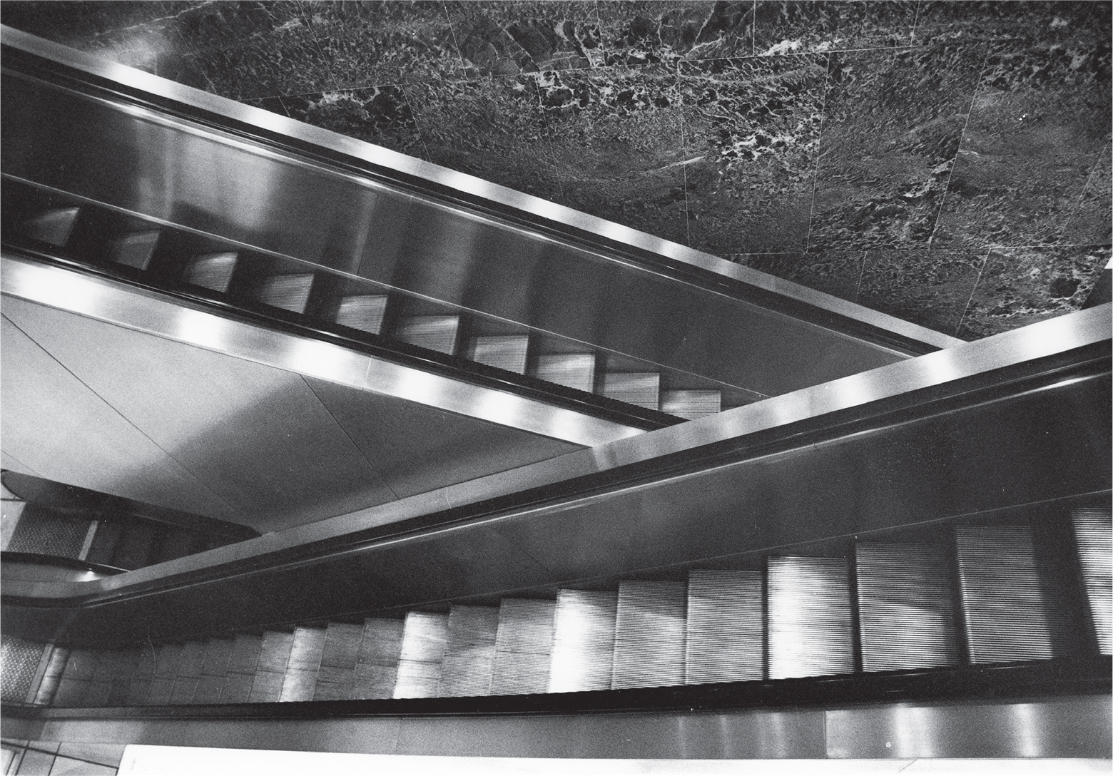 Up and down escalators
