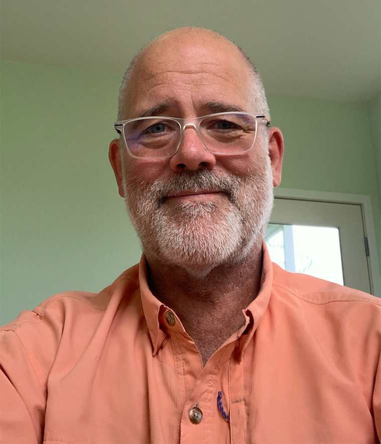 Photograph of Rob Bowers.